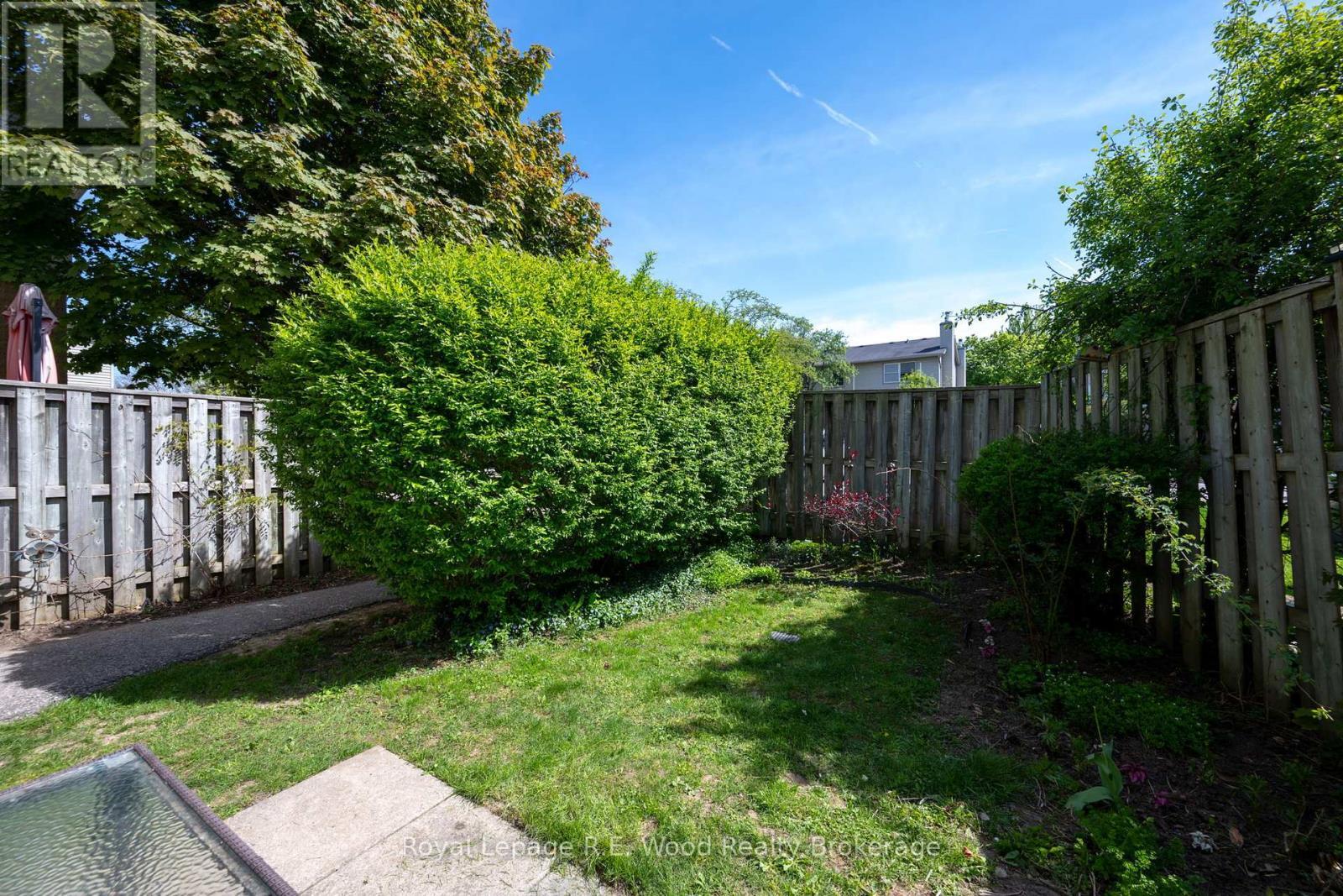 












48 - 760 BERKSHIRE DRIVE

,
London South (South N),




Ontario
N6J4A5

