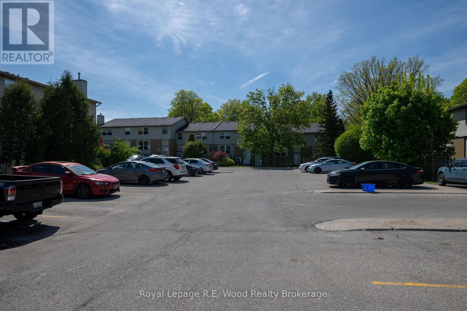 












48 - 760 BERKSHIRE DRIVE

,
London South (South N),




Ontario
N6J4A5

