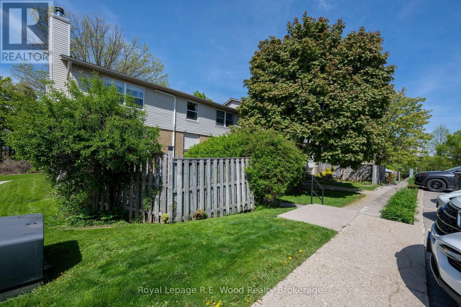 












48 - 760 BERKSHIRE DRIVE

,
London South (South N),




Ontario
N6J4A5

