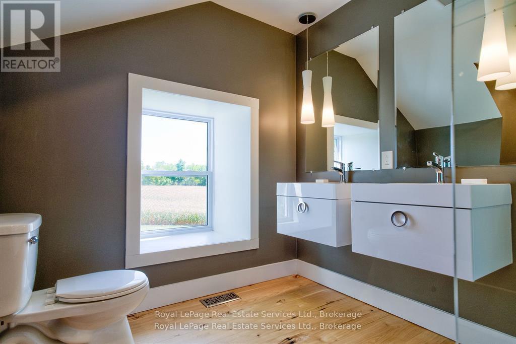 












1748 CENTRE ROAD

,
Hamilton (Carlisle),




Ontario
L8N2Z7

