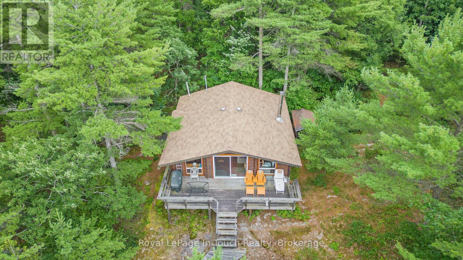 












B207-10 WAHSOUNE ISLAND

,
The Archipelago (Archipelago South),




Ontario
P2A1T4

