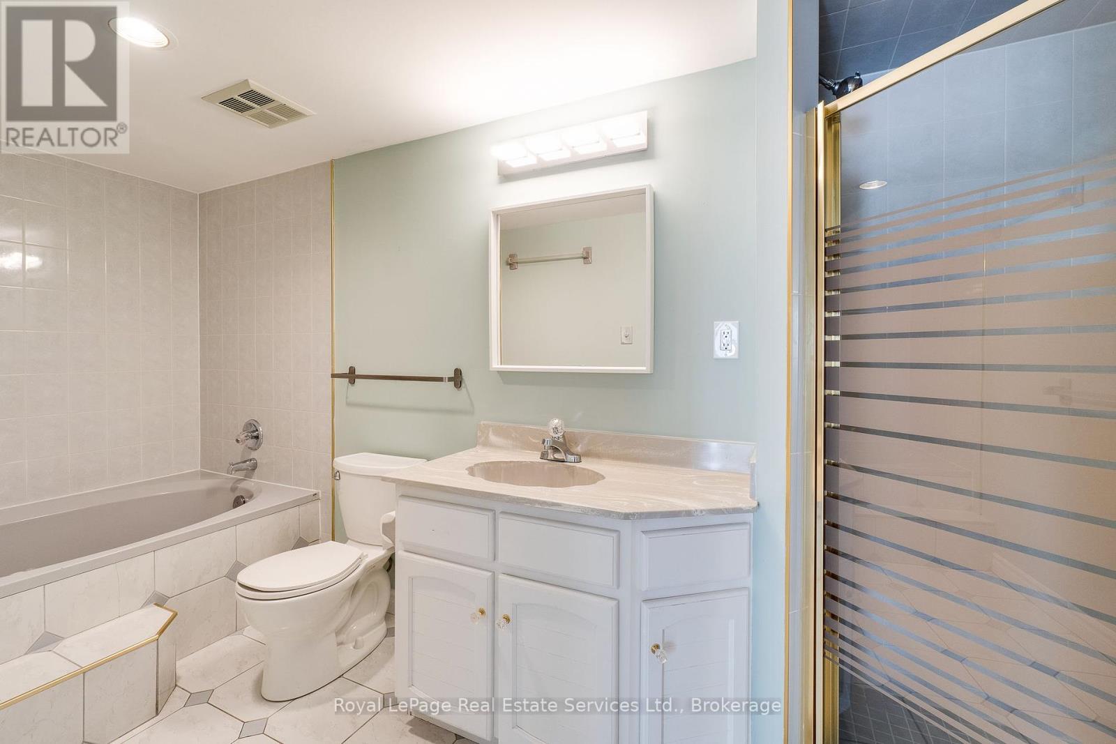 












1103 - 67 CAROLINE STREET S

,
Hamilton (Durand),




Ontario
L8P3K6

