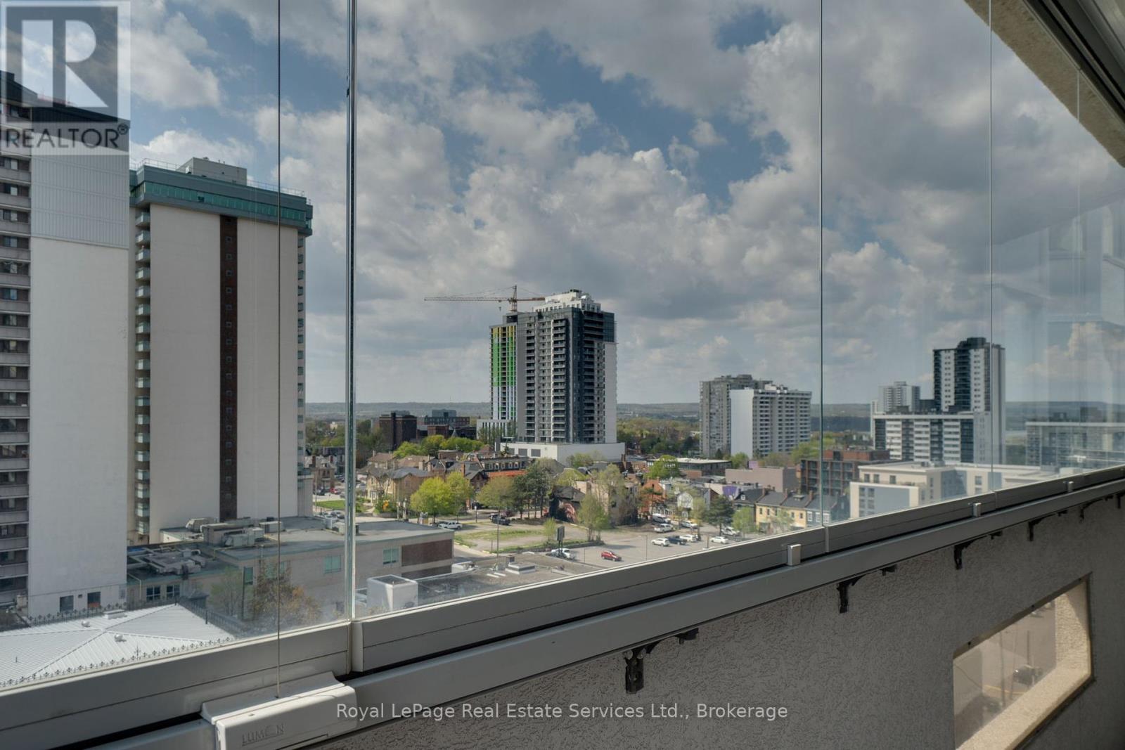 












1103 - 67 CAROLINE STREET S

,
Hamilton (Durand),




Ontario
L8P3K6

