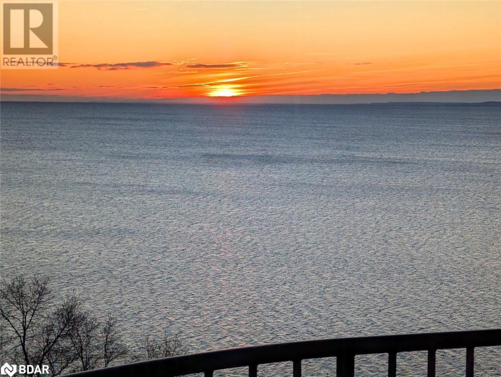 












2190 LAKESHORE Road Unit# PH 11C

,
Burlington,




Ontario
L7R4K1

