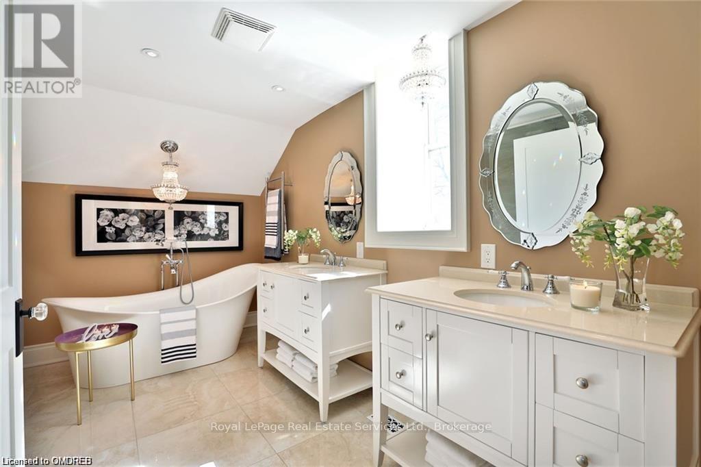 












4197 WALKERS LINE

,
Burlington,







Ontario
L7M0Y7

