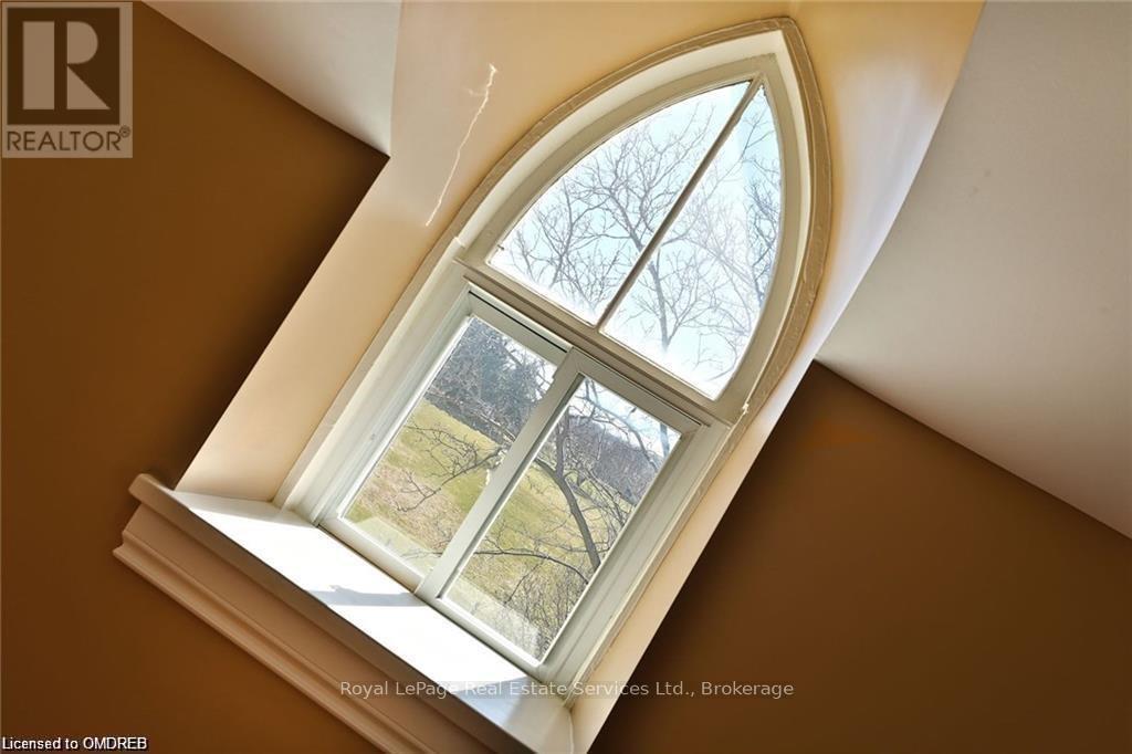 












4197 WALKERS LINE

,
Burlington,







Ontario
L7M0Y7


