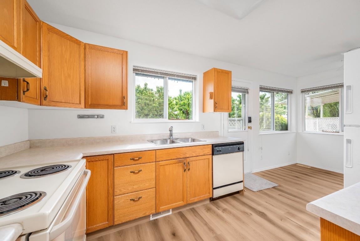 









5205


21

Street,
Vernon,




BC
V1T 9N2


