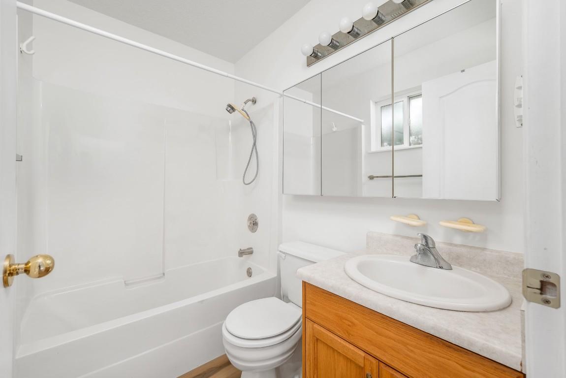 









5205


21

Street,
Vernon,




BC
V1T 9N2

