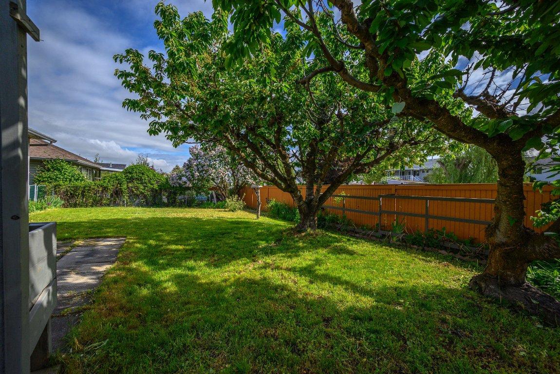 









5205


21

Street,
Vernon,




BC
V1T 9N2

