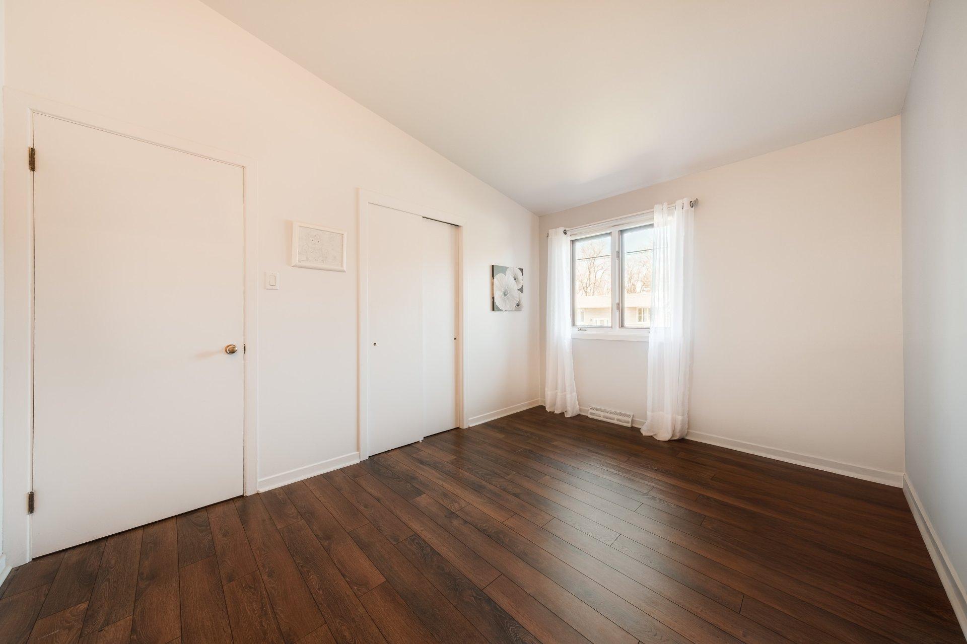 









100


Rue De Monts

,
Boucherville,




QC
J4B4K3

