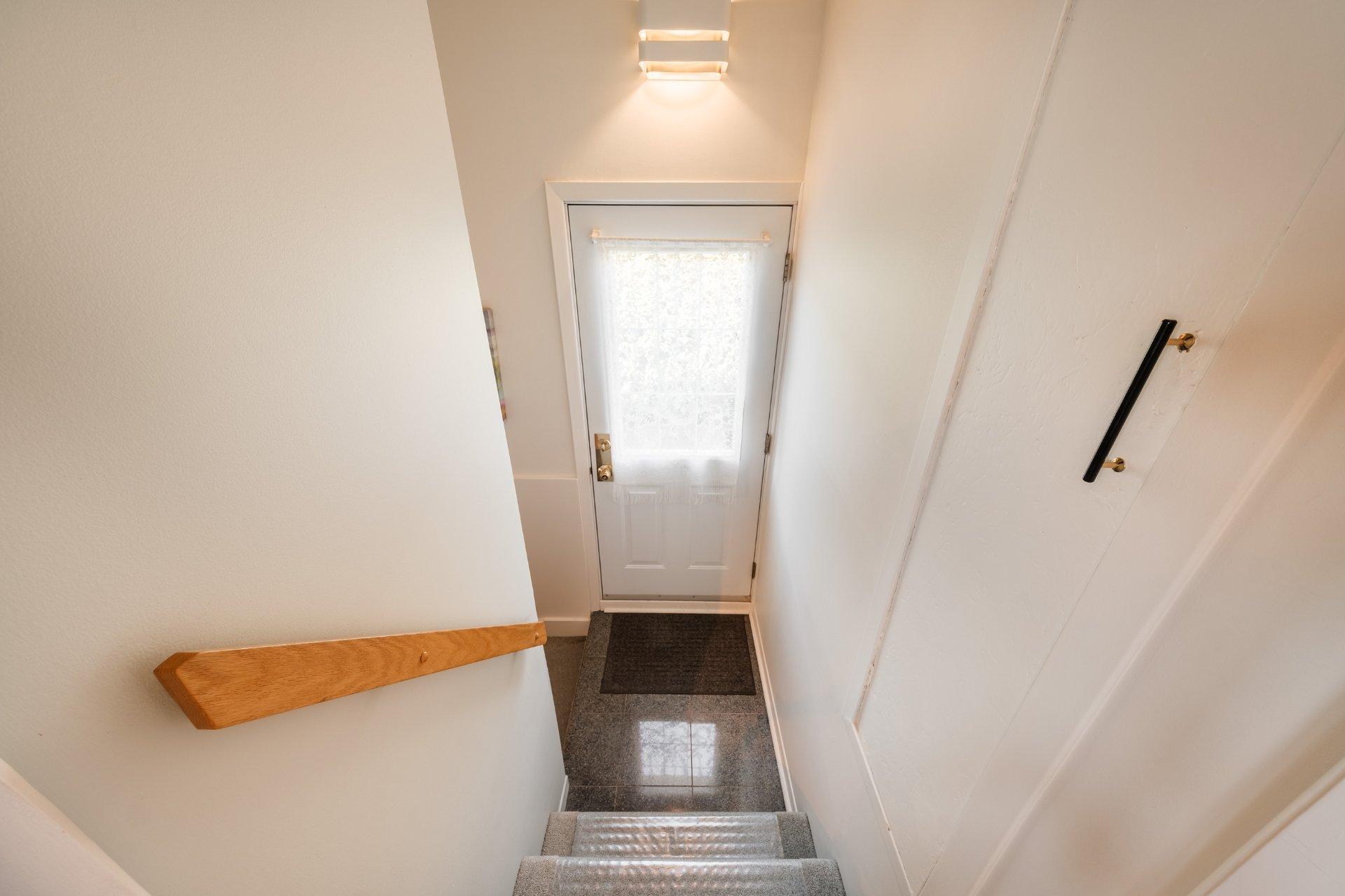 









100


Rue De Monts

,
Boucherville,




QC
J4B4K3

