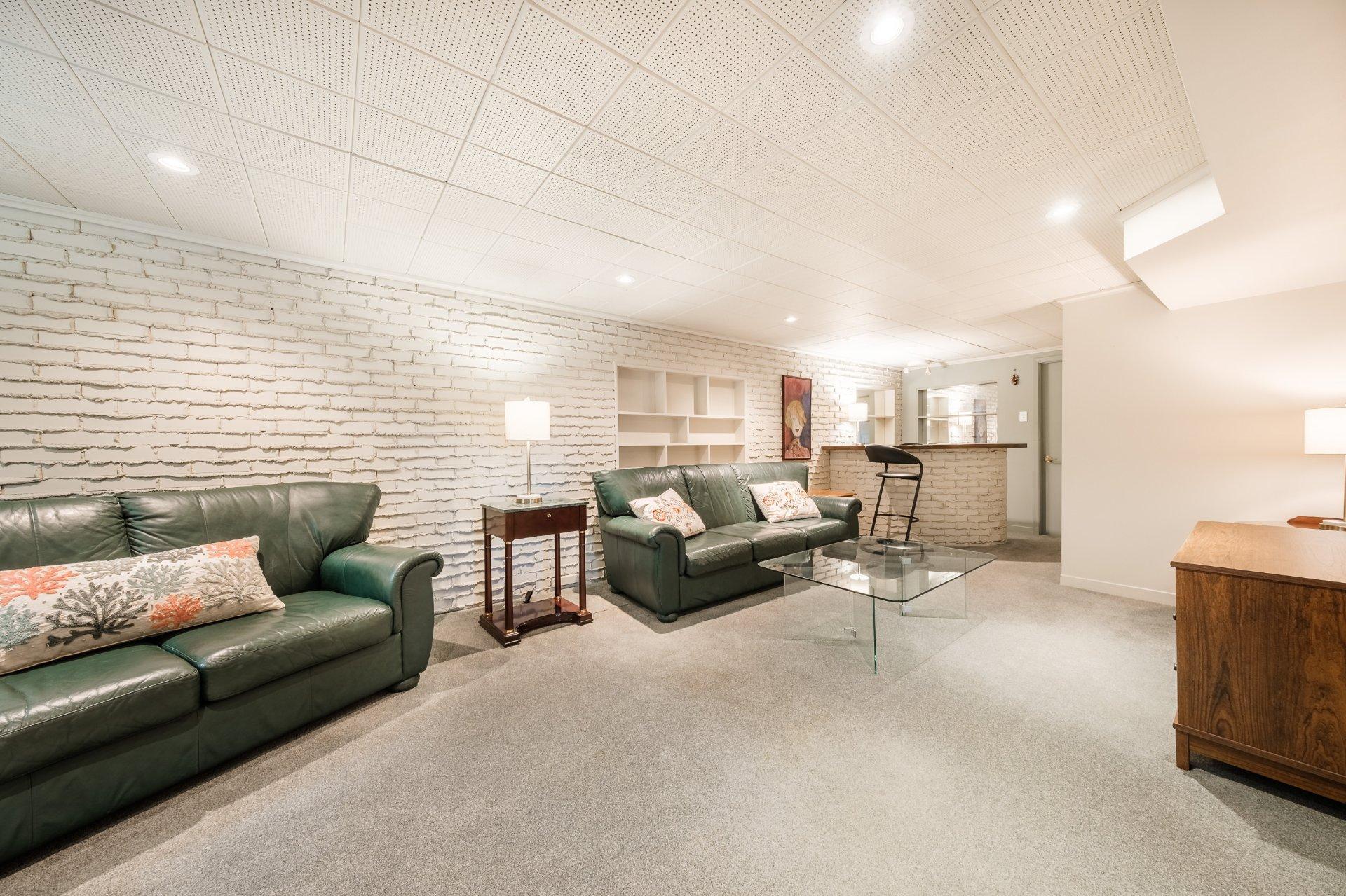 









100


Rue De Monts

,
Boucherville,




QC
J4B4K3

