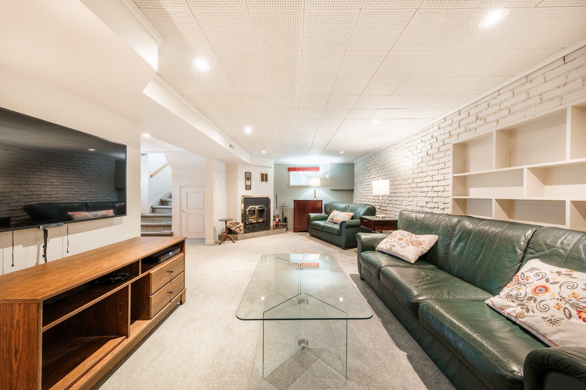 









100


Rue De Monts

,
Boucherville,




QC
J4B4K3

