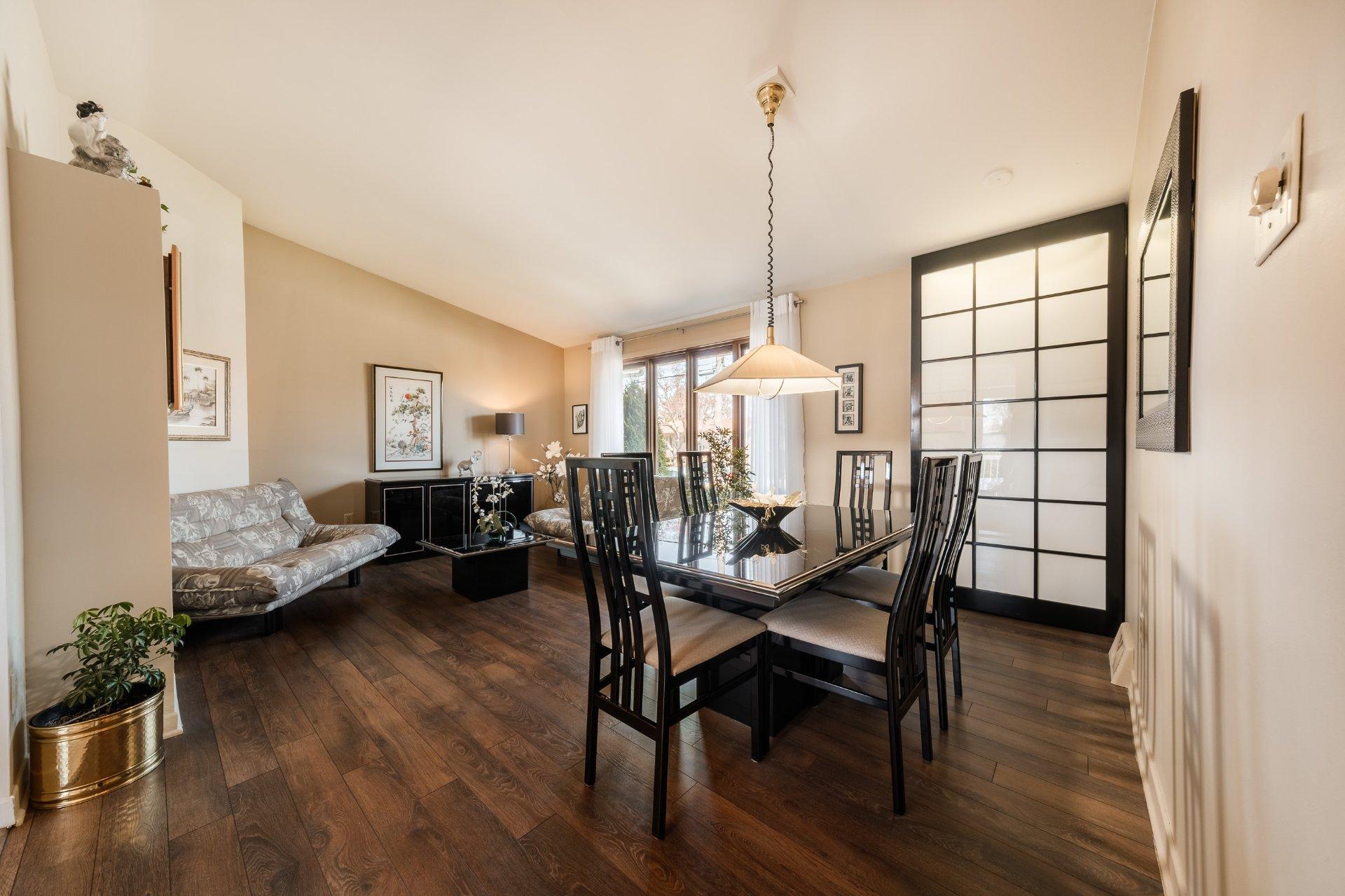 









100


Rue De Monts

,
Boucherville,




QC
J4B4K3

