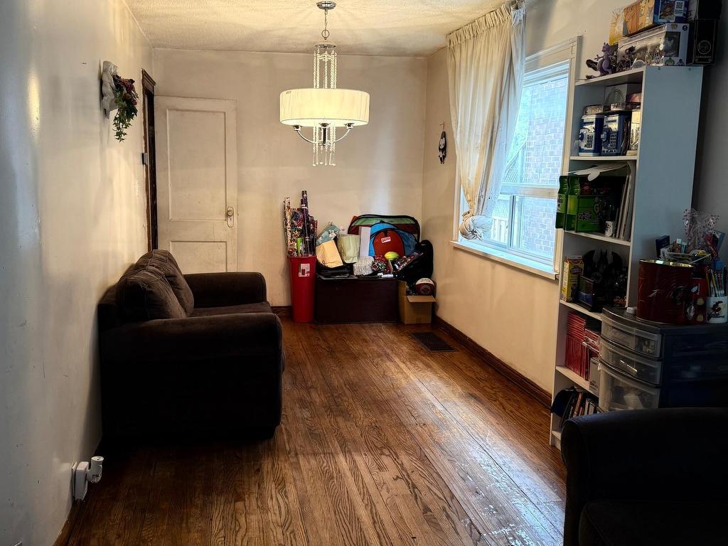 









28


Durant

Avenue,
Toronto,




ON
M4J 4V9

