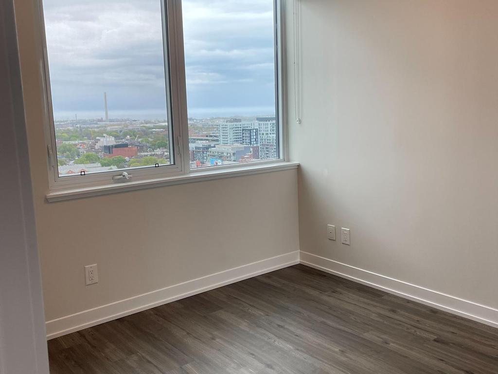 









25


Nicholas

Avenue, 1807,
Toronto,




ON
M5A 0M9

