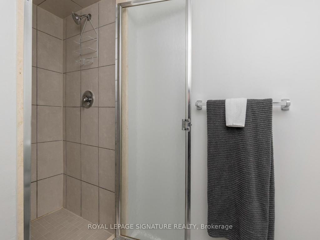 









265


Enfield

Place, 406,
Mississauga,




ON
L5B 3Y7

