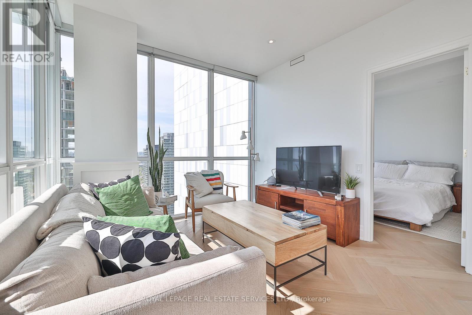 












3709 - 88 BLUE JAYS WAY

,
Toronto,




Ontario
M5V0L7

