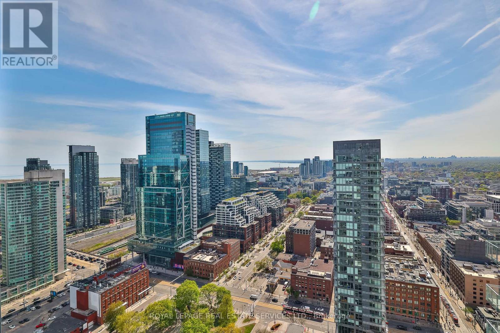 












3709 - 88 BLUE JAYS WAY

,
Toronto,




Ontario
M5V0L7

