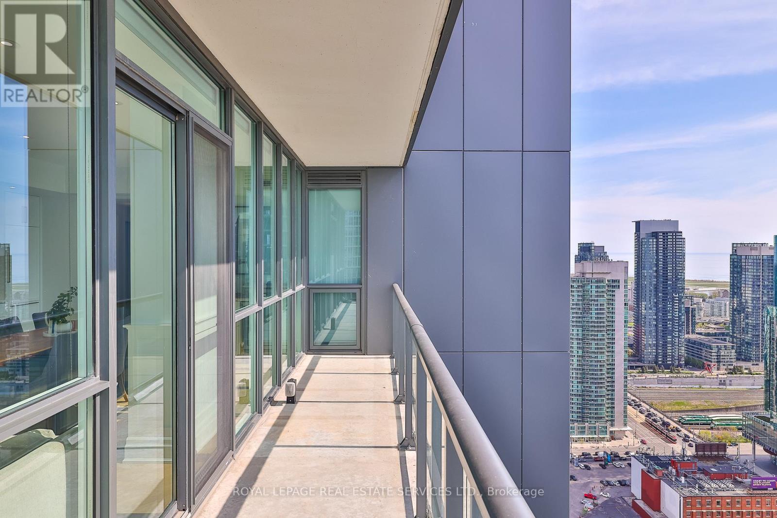 












3709 - 88 BLUE JAYS WAY

,
Toronto,




Ontario
M5V0L7

