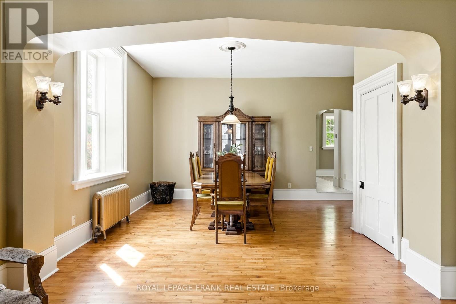 












25 PARK STREET

,
Clarington (Orono),




Ontario
L0B1M0

