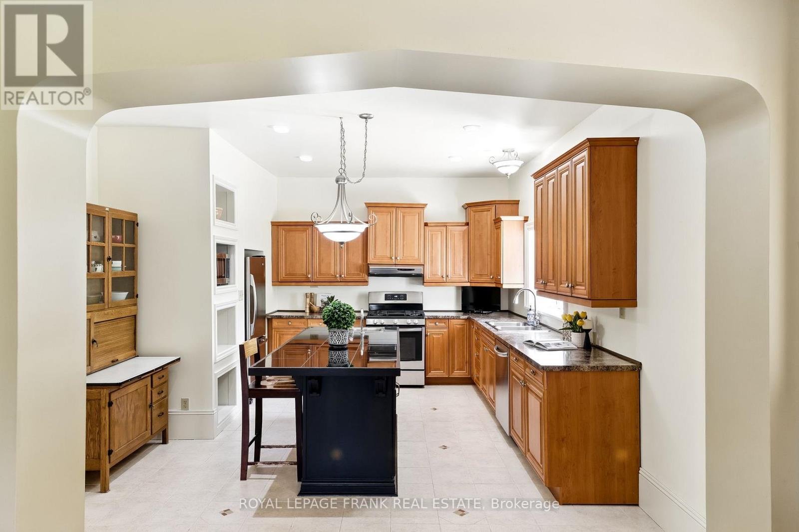 












25 PARK STREET

,
Clarington (Orono),




Ontario
L0B1M0

