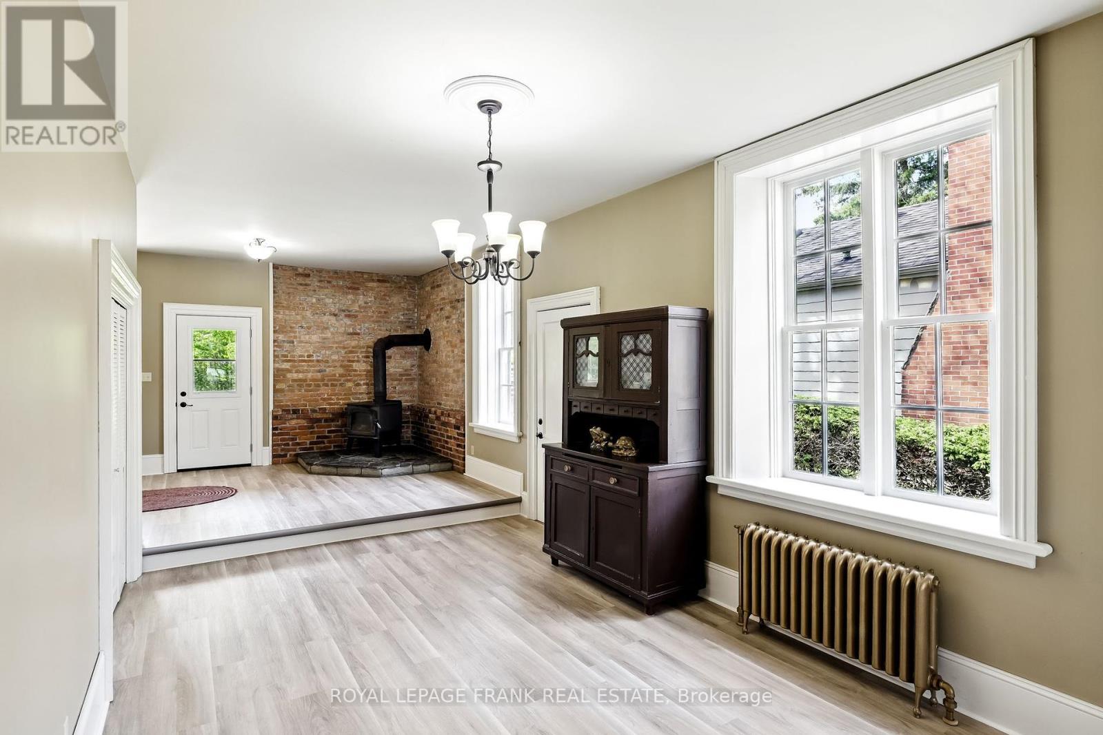 












25 PARK STREET

,
Clarington (Orono),




Ontario
L0B1M0

