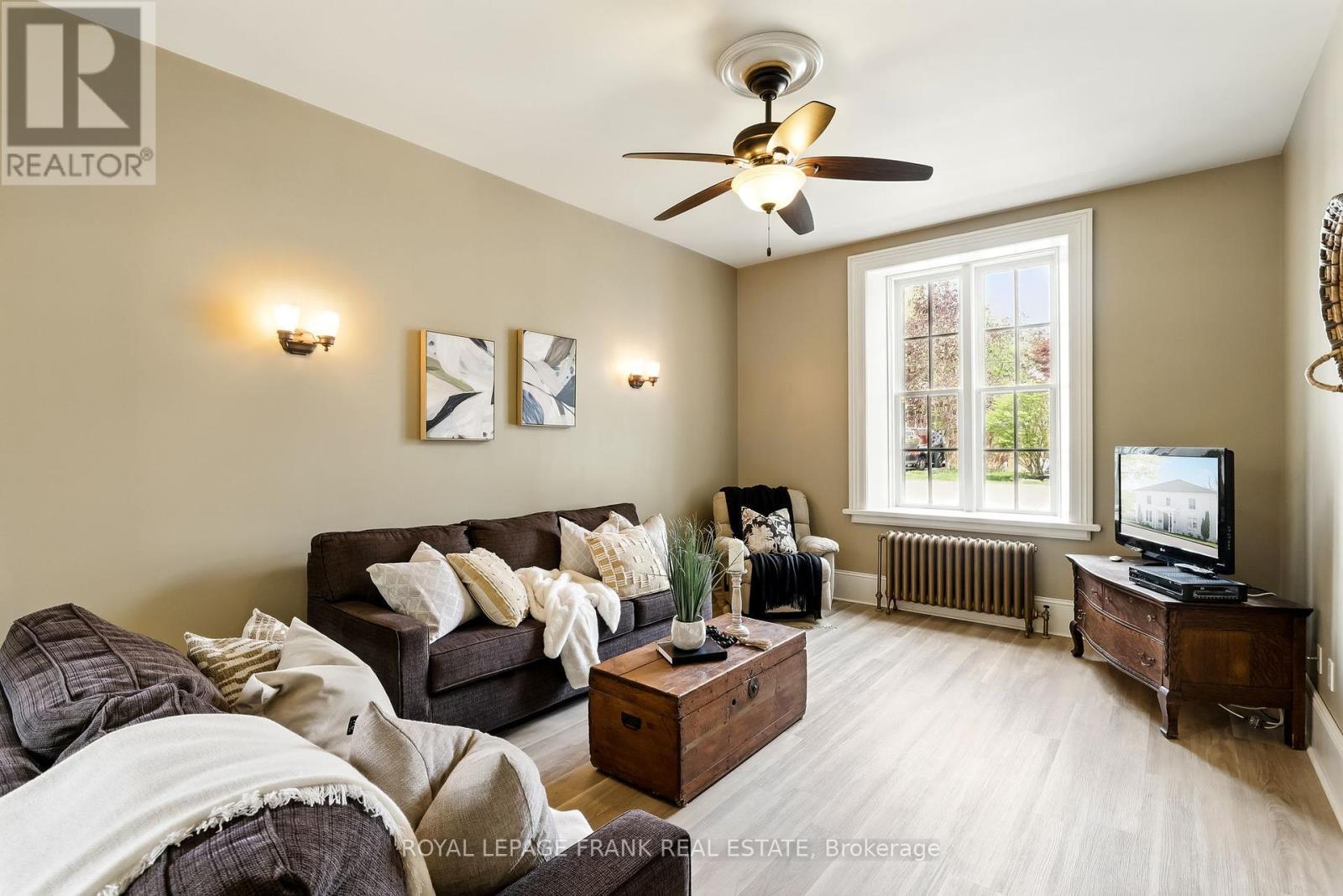












25 PARK STREET

,
Clarington (Orono),




Ontario
L0B1M0

