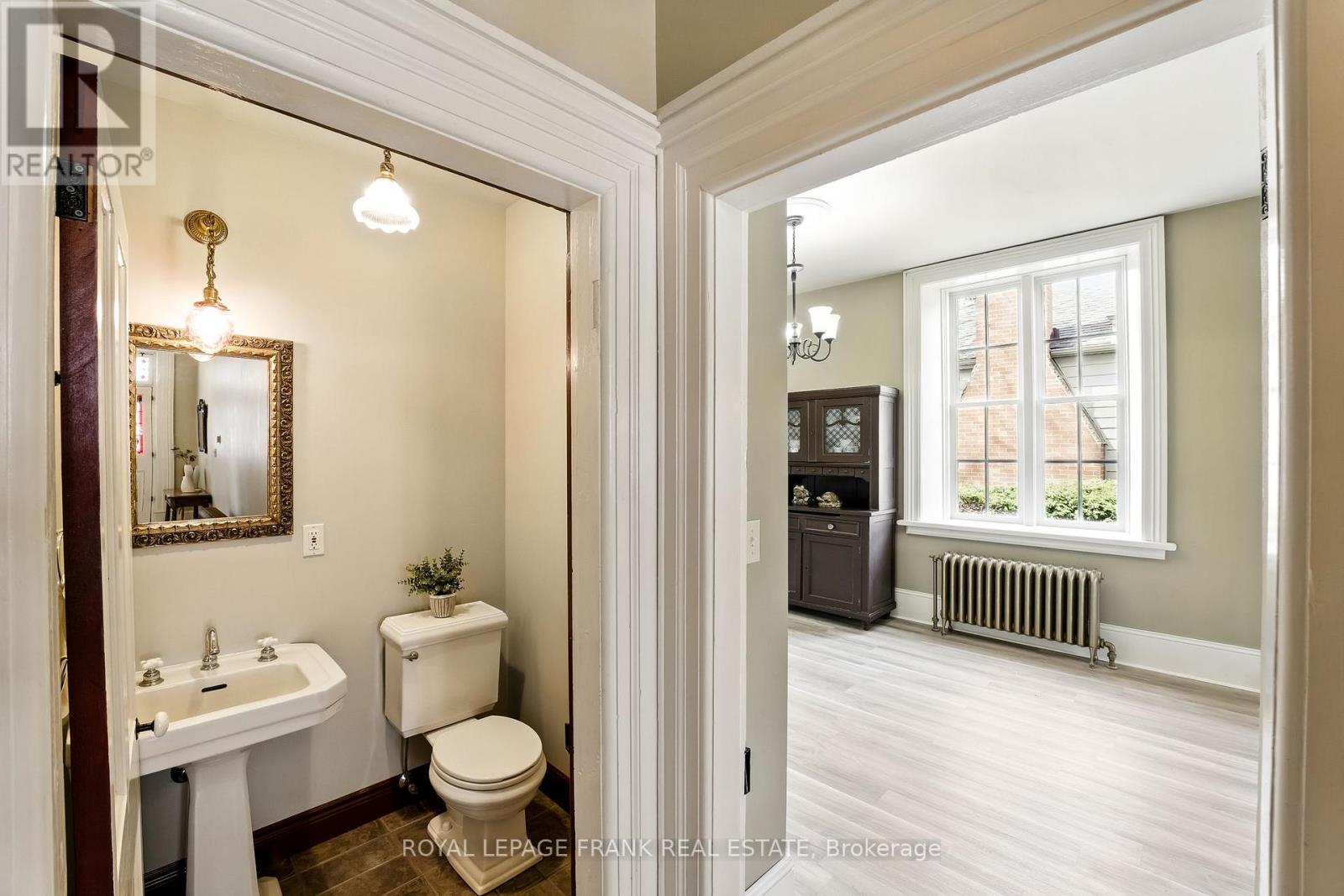 












25 PARK STREET

,
Clarington (Orono),




Ontario
L0B1M0

