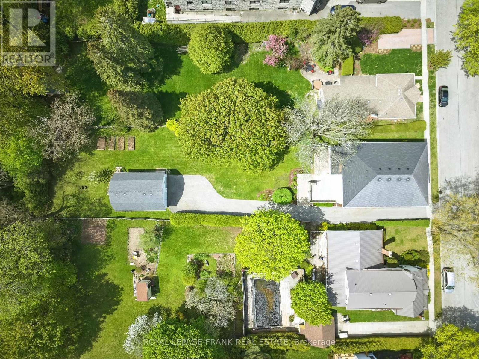 












25 PARK STREET

,
Clarington (Orono),




Ontario
L0B1M0


