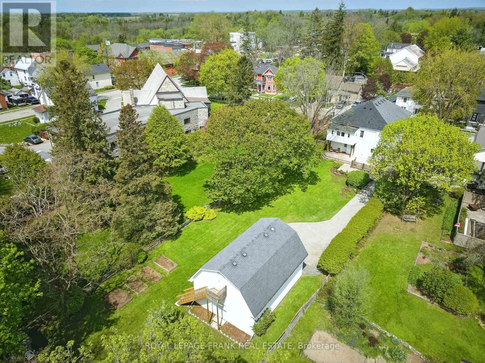 












25 PARK STREET

,
Clarington (Orono),




Ontario
L0B1M0


