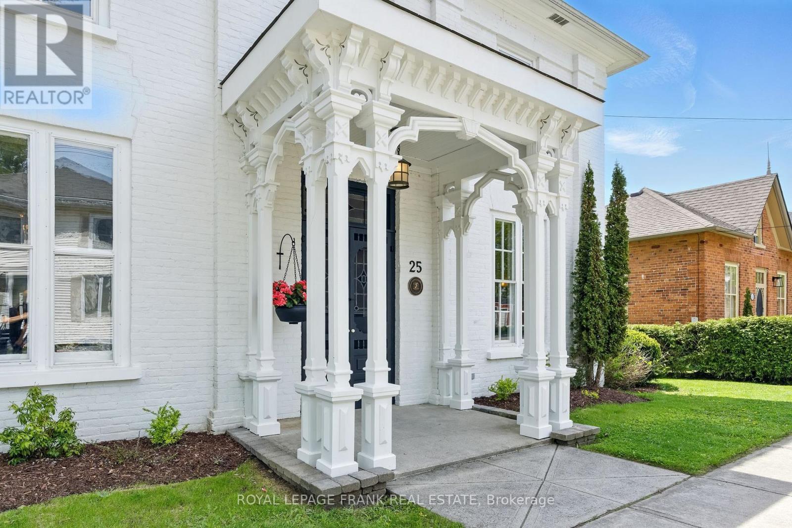 












25 PARK STREET

,
Clarington (Orono),




Ontario
L0B1M0


