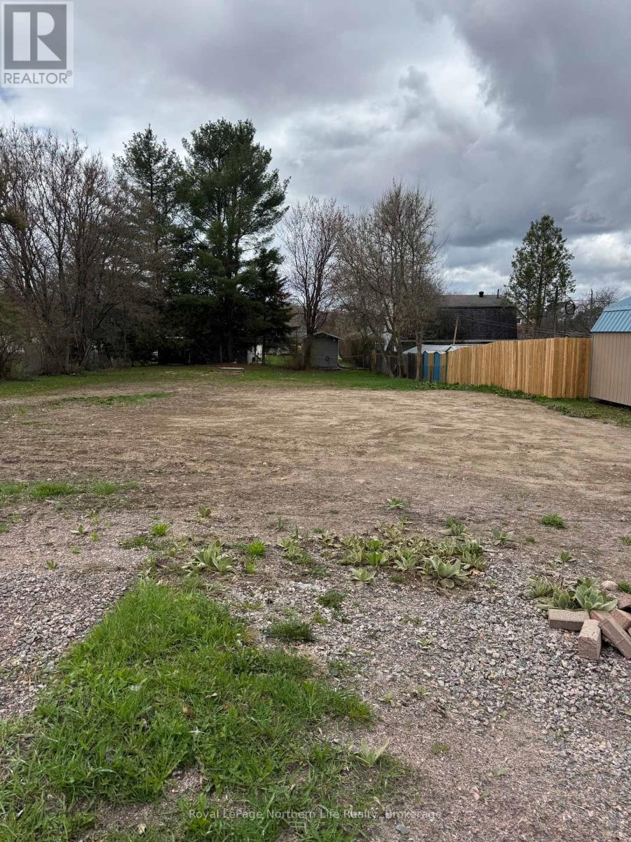












555 MAIN STREET

,
Powassan,







Ontario
P0H1Z0

