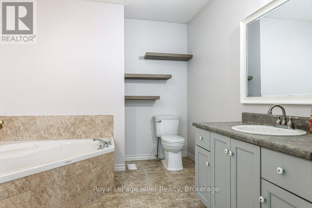 












176 FRANKLIN DRIVE

,
Stratford,




Ontario
N5A7N6

