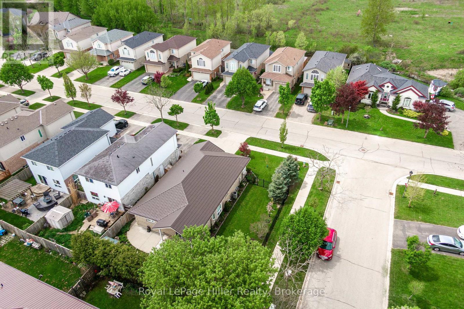 












176 FRANKLIN DRIVE

,
Stratford,




Ontario
N5A7N6

