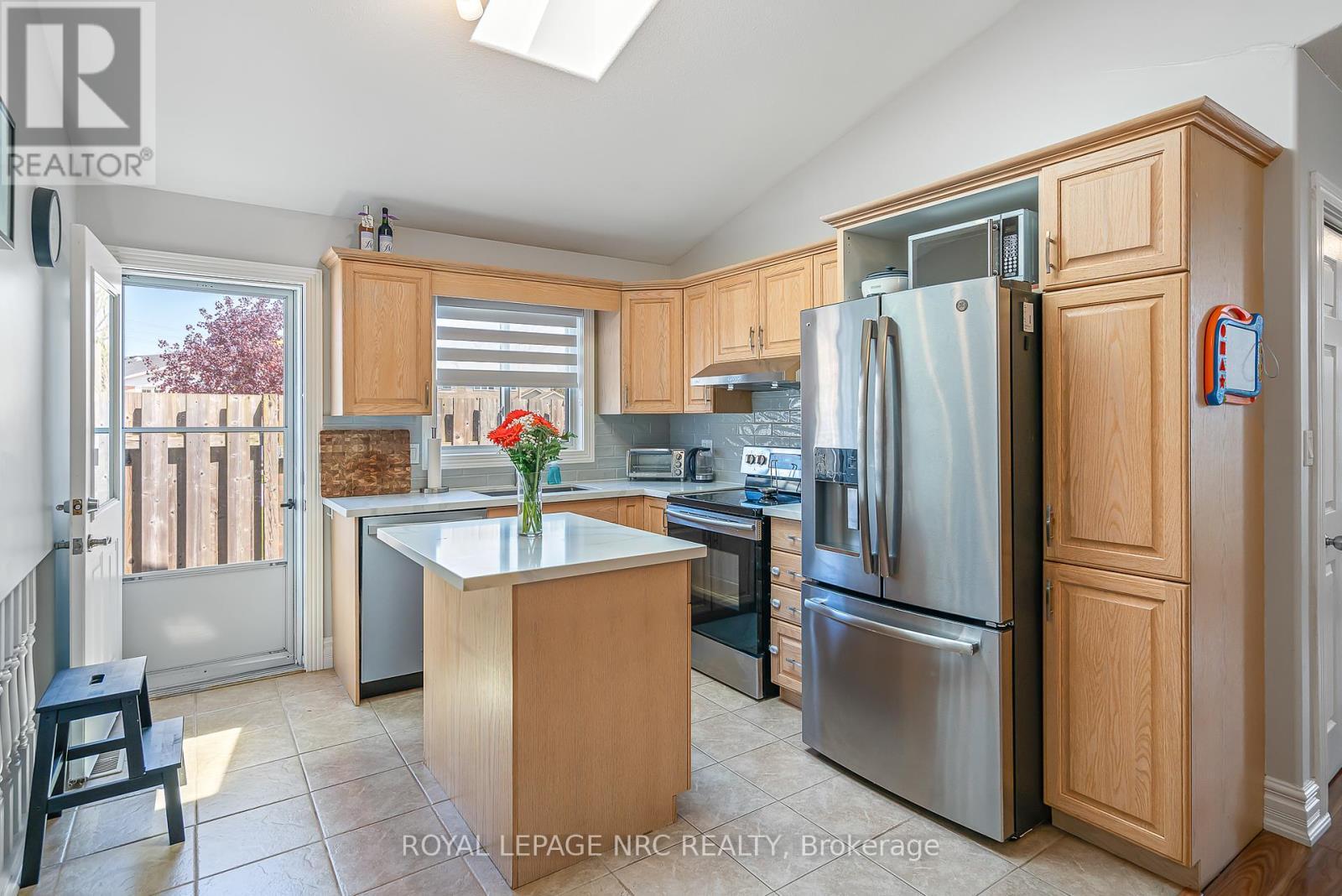 












7707 CORTINA CRESCENT

,
Niagara Falls (Ascot),




Ontario
L2H3B4

