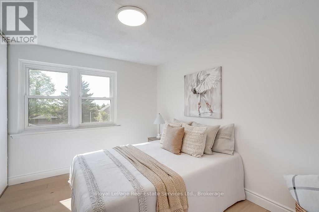 












28 ANN STREET

,
Halton Hills (Georgetown),




Ontario
L7G2V2

