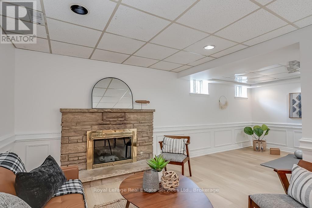 












28 ANN STREET

,
Halton Hills (Georgetown),




Ontario
L7G2V2

