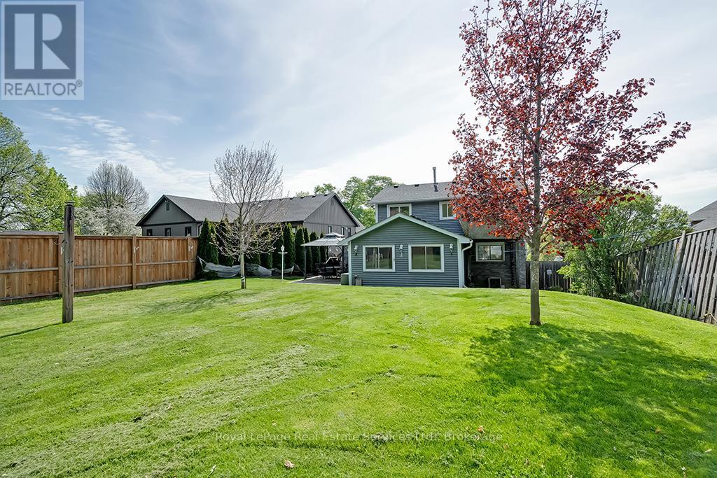 












28 ANN STREET

,
Halton Hills (Georgetown),




Ontario
L7G2V2

