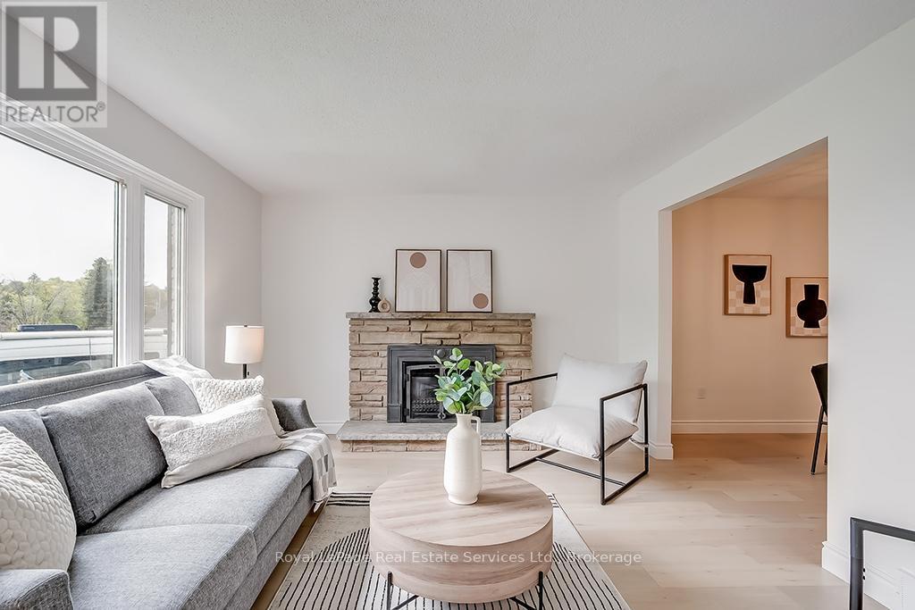 












28 ANN STREET

,
Halton Hills (Georgetown),




Ontario
L7G2V2

