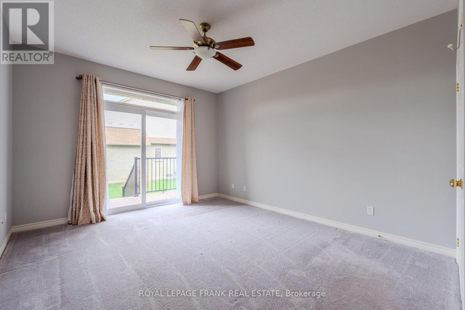












9 EGLINGTON STREET

,
Kawartha Lakes (Lindsay),




Ontario
K9V6K6

