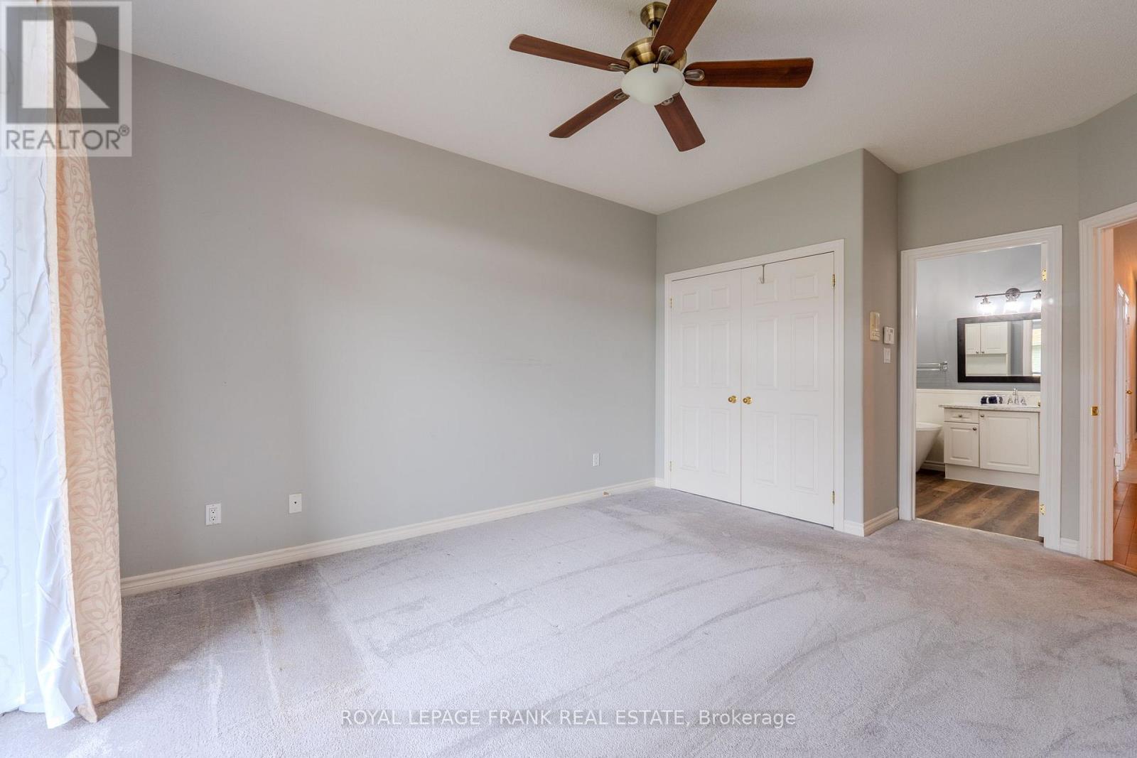 












9 EGLINGTON STREET

,
Kawartha Lakes (Lindsay),




Ontario
K9V6K6

