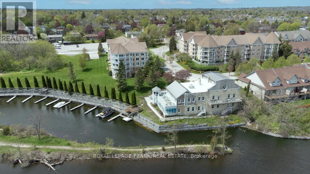 












9 EGLINGTON STREET

,
Kawartha Lakes (Lindsay),




Ontario
K9V6K6

