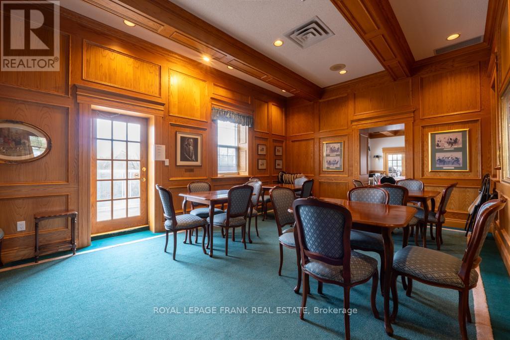












9 EGLINGTON STREET

,
Kawartha Lakes (Lindsay),




Ontario
K9V6K6

