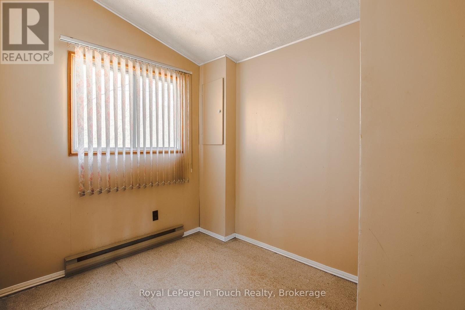 












9 JOLIET CRESCENT

,
Tiny,




Ontario
L9M0G3

