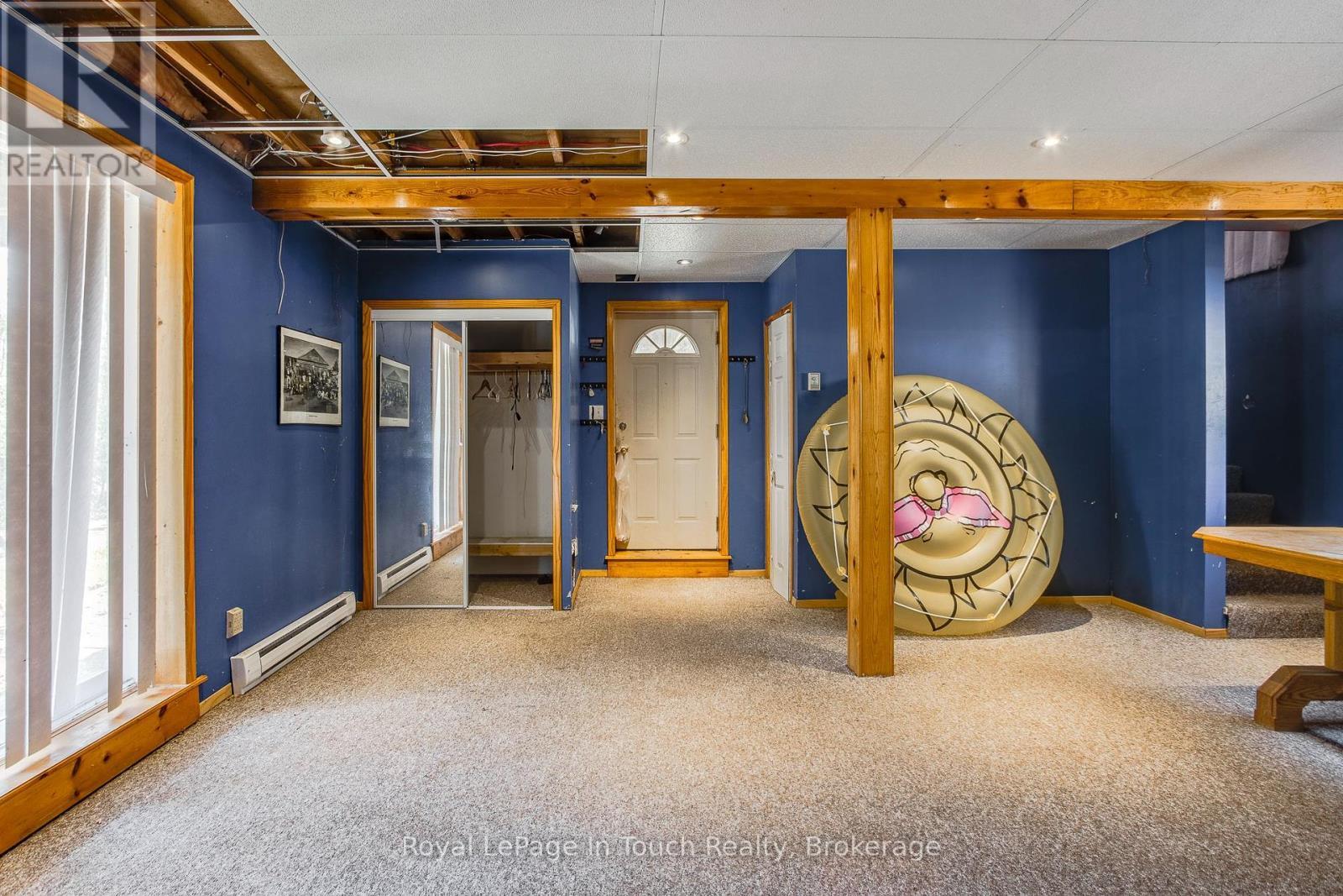 












9 JOLIET CRESCENT

,
Tiny,




Ontario
L9M0G3


