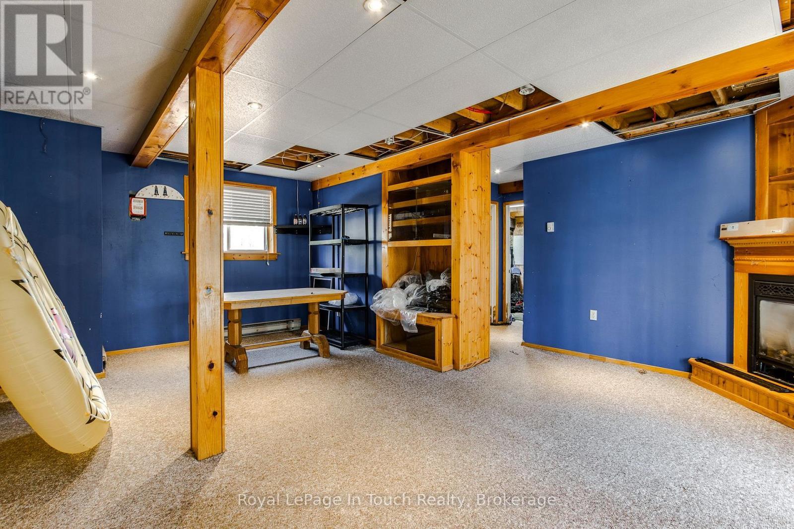 












9 JOLIET CRESCENT

,
Tiny,




Ontario
L9M0G3

