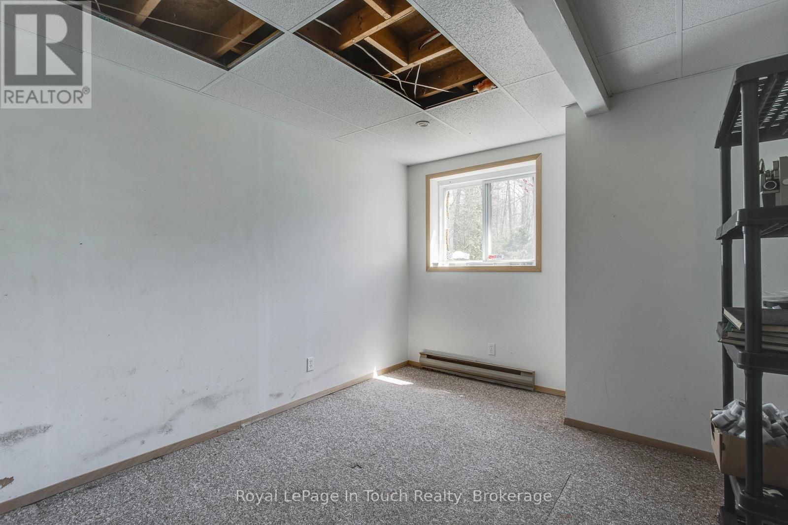 












9 JOLIET CRESCENT

,
Tiny,




Ontario
L9M0G3

