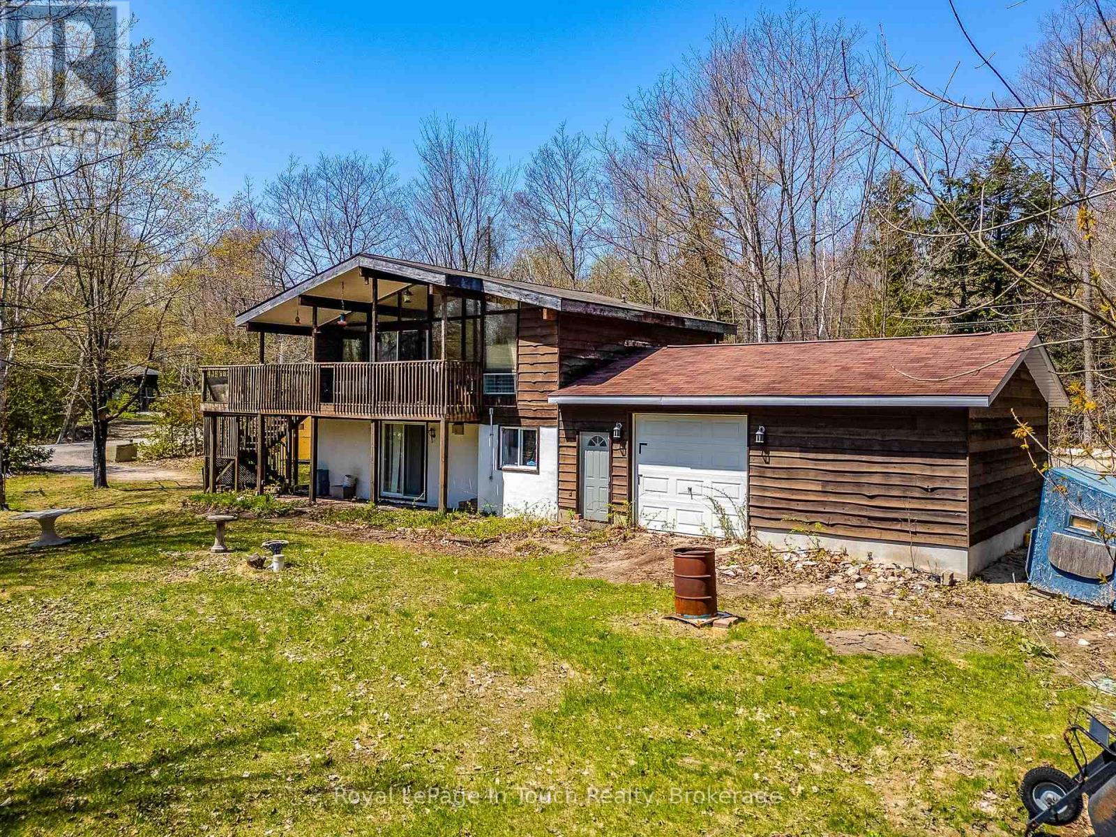 












9 JOLIET CRESCENT

,
Tiny,




Ontario
L9M0G3

