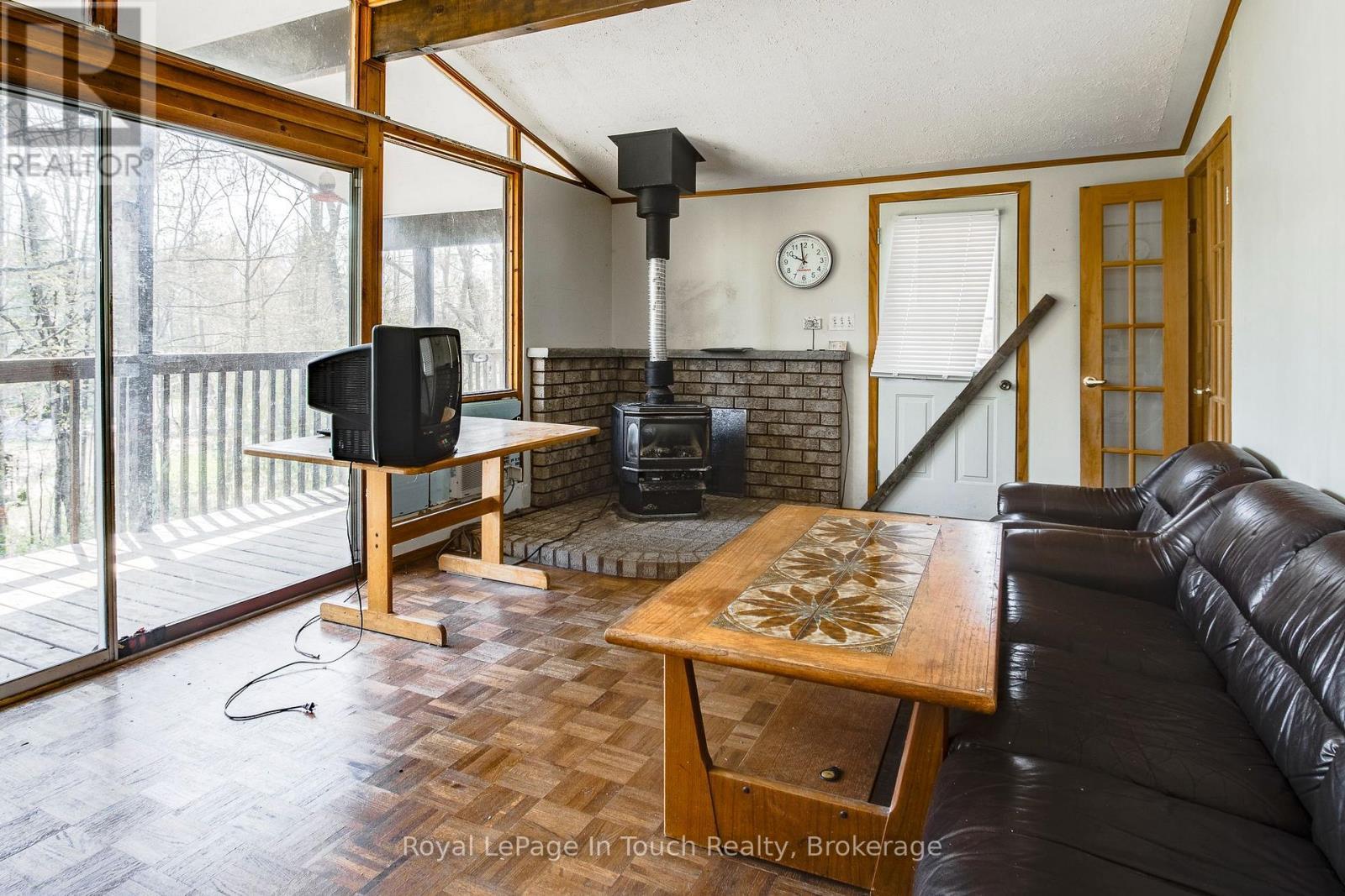 












9 JOLIET CRESCENT

,
Tiny,




Ontario
L9M0G3

